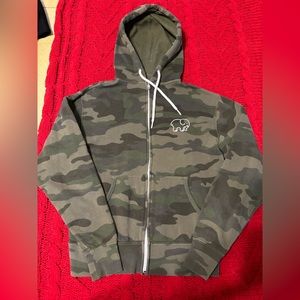 Ivory Ella Camo Women’s Zip-Up Hoodie | Size X-Small